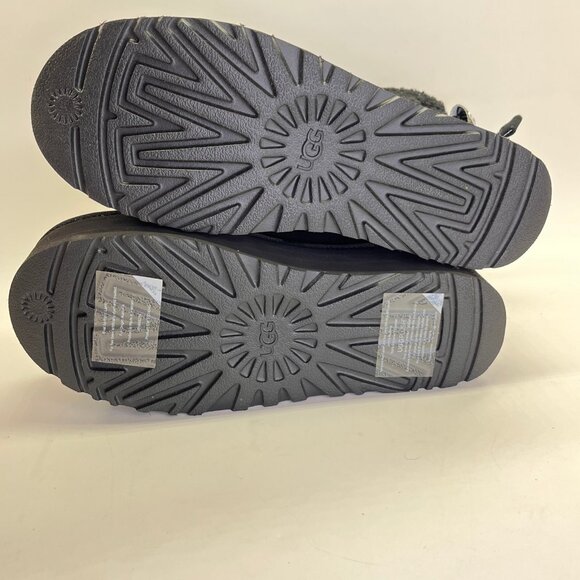 UGG Classic Mini Maxi Curly Platform Boot Size 8 Black Sheepskin Bow Ankle - Picture 14 of 16